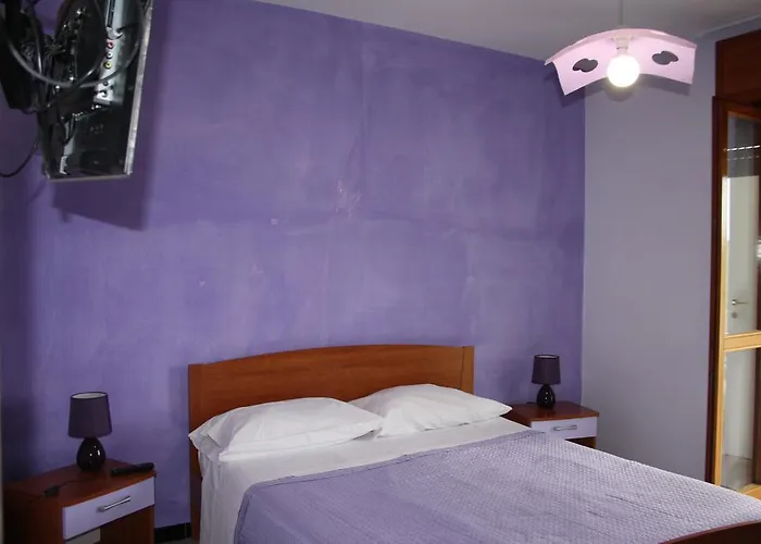 Viale Delle Colline Bed & Breakfast 3*