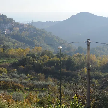 Viale Delle Colline Oda ve Kahvaltı 3*