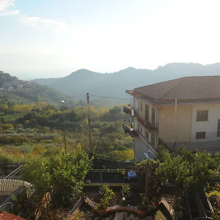 Viale Delle Colline 3*