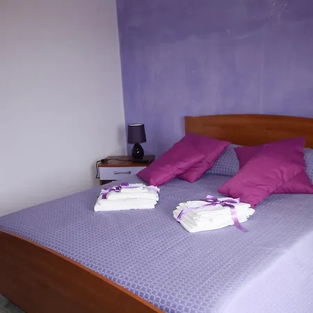 Viale Delle Colline 3*